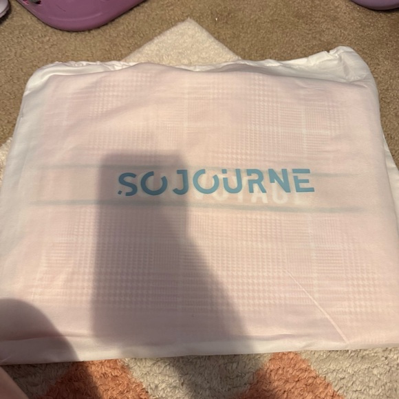 Sojourne Luggage “Bonjour” Pink Checkered Tote Bag NWT*** - Picture 8 of 8